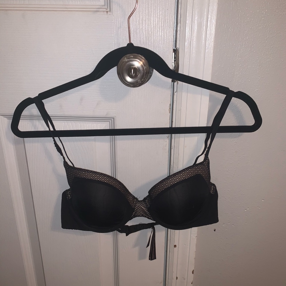 Victoria’s Secret plunge tshirt bra